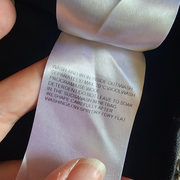 Escada Tank Top - Picture 6 of 8